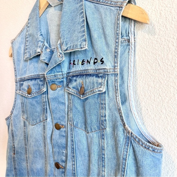 Friends TV Series You’re My Lobster Denim Blue Jean Vest Size Medium 90s Y2K EUC - Picture 4 of 9
